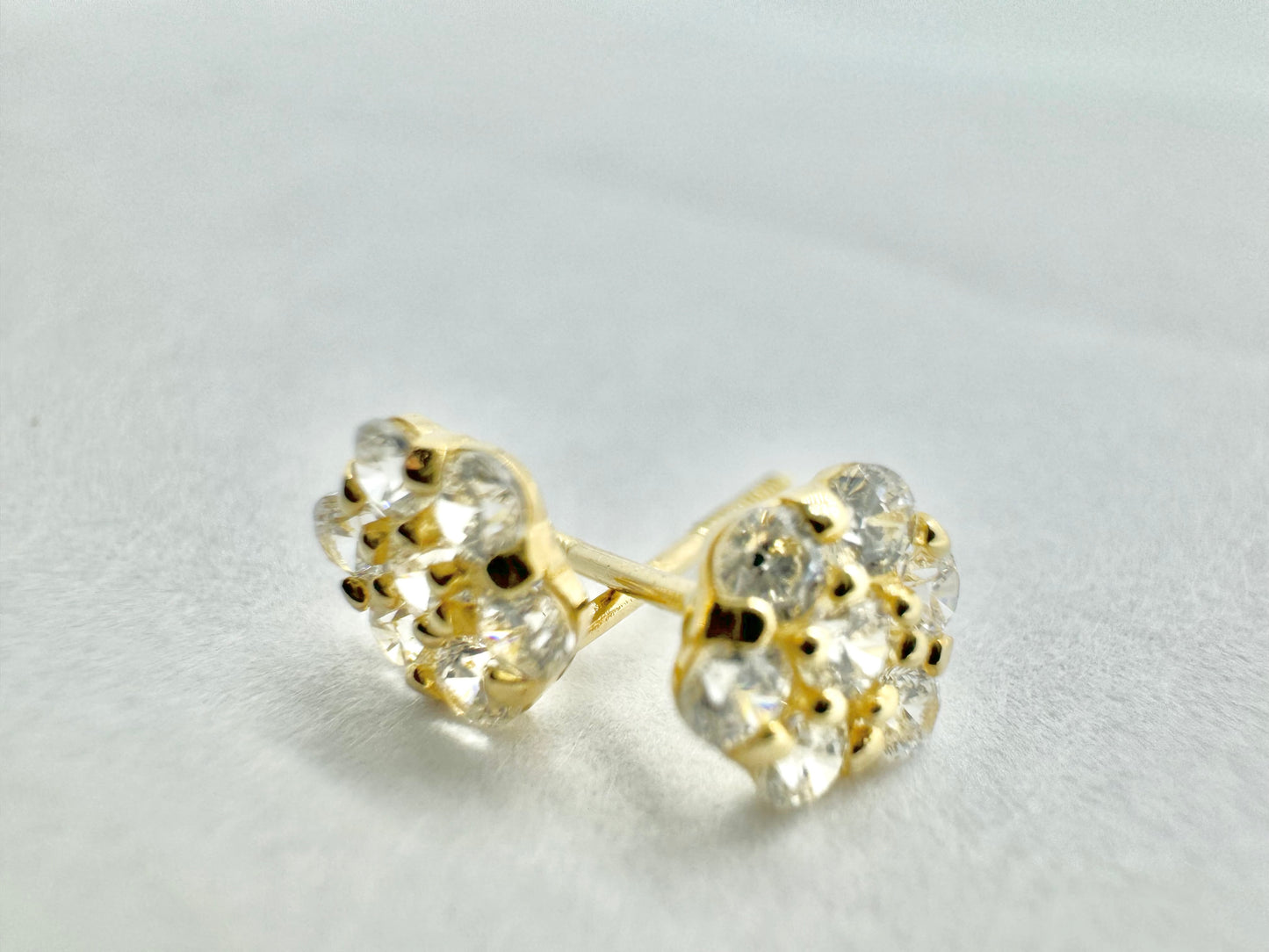 White stone flower stud