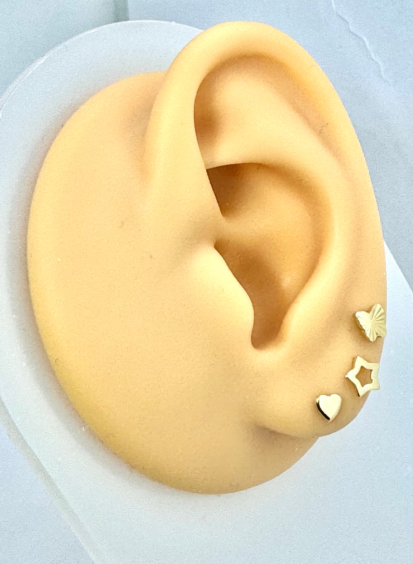 Mini Gold heart stud